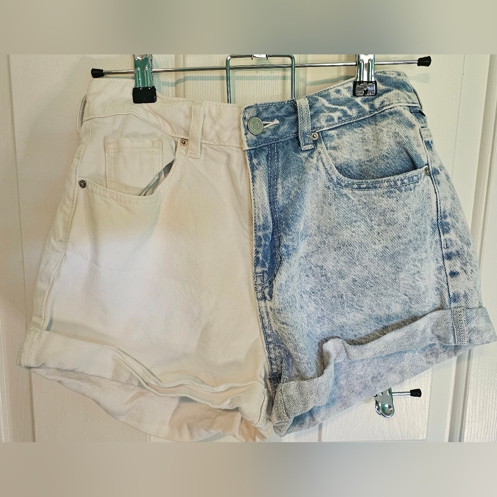 Pac Sun Two-Tone Denim Mom Shorts Women's Size 25